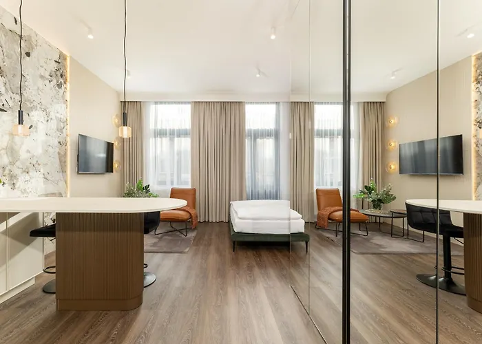 Heritage Apartment *