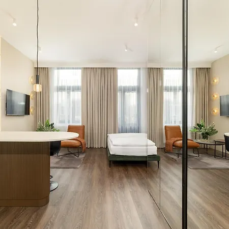 Heritage Apartment *